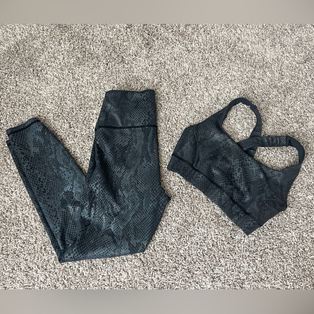 IVL Collective Metallic Snake Active Legging